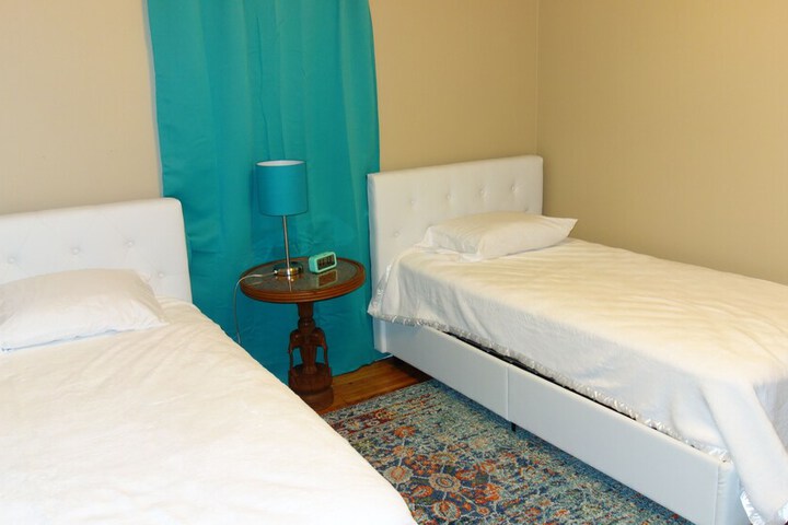 Room 2 of 12