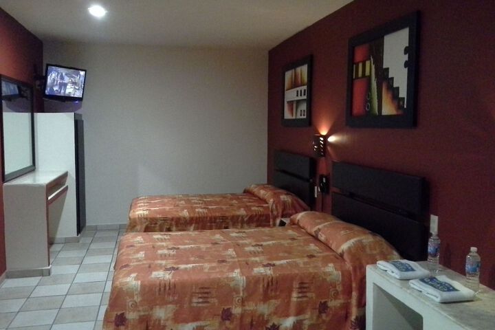 Room 3 of 24