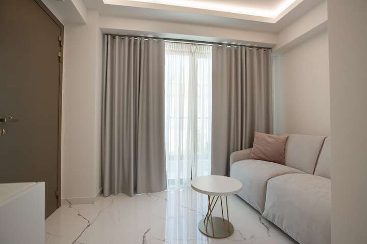 Room 22 of 49