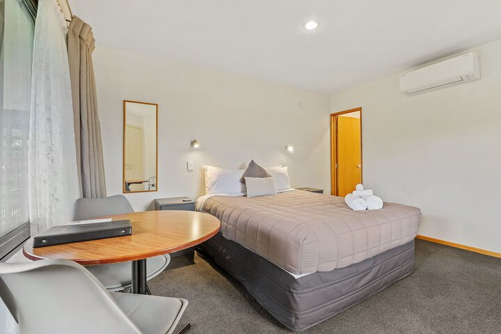 Room 9 of 46
