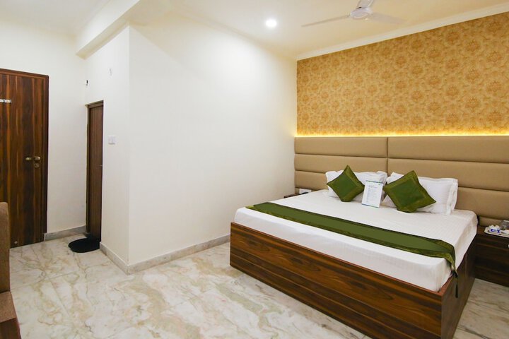 Room 16 of 21