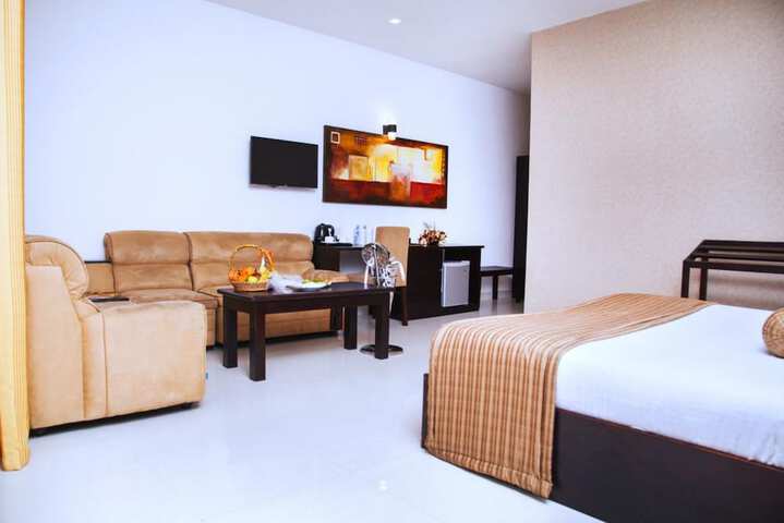 Room 12 of 47