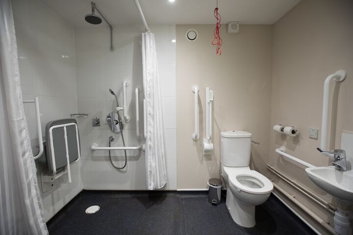 Room 82 of 124