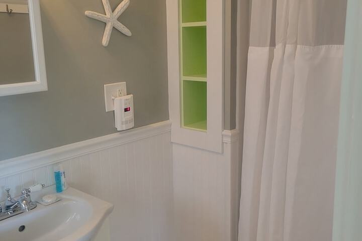 Room 42 of 86