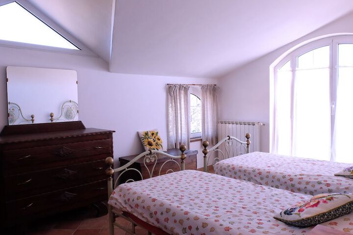 Room 21 of 25