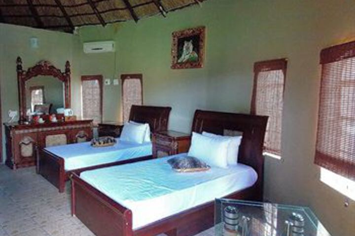 Room 3 of 17