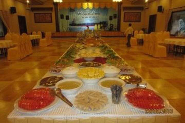Ballroom/Hall 7 of 94
