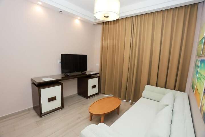 Room 48 of 89