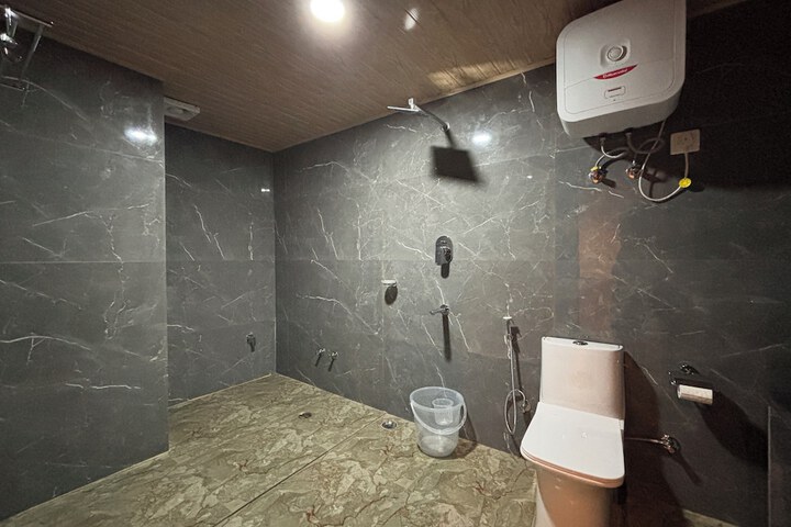 Room 50 of 67