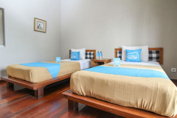 Room 10 of 26
