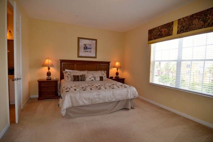 5024 Shoreway Loop # 303 Condominium in Orlando, FL