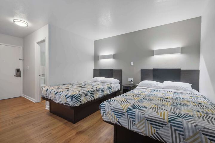 2 Double Beds (2 of 9)
