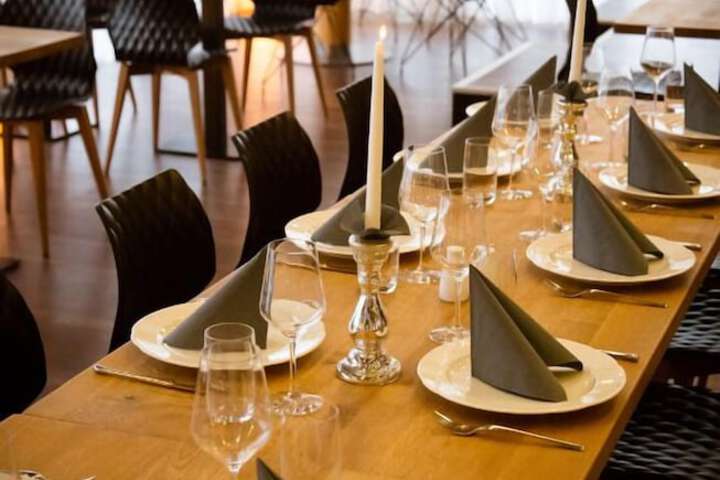 Dining 53 of 96