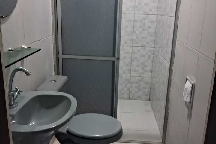 Room 13 of 19