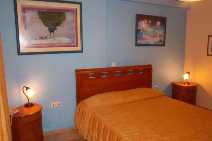 Room 10 of 42