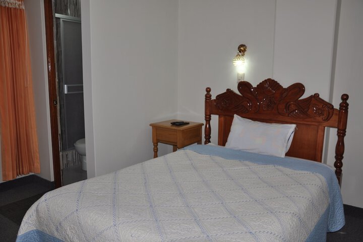 Room 14 of 28