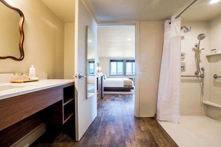 Room 49 of 72