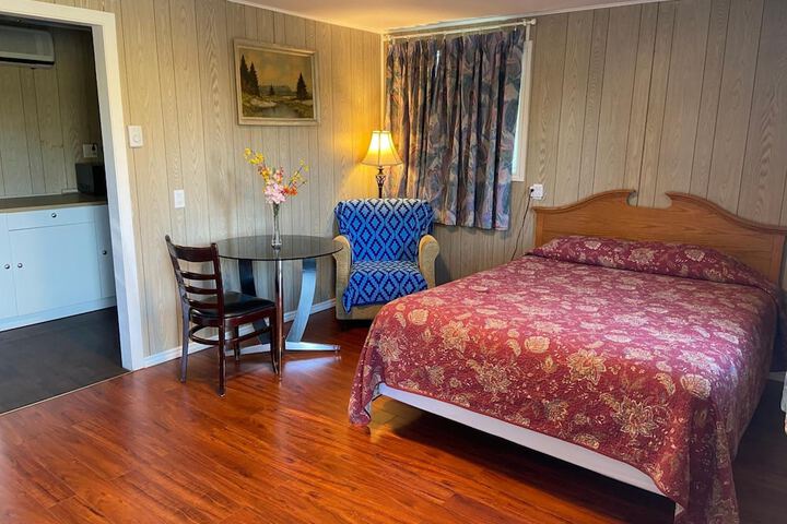 Room 16 of 35