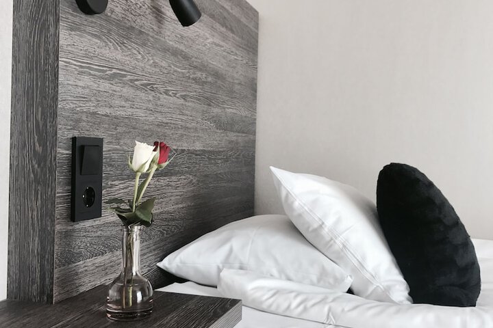 Room 17 of 113