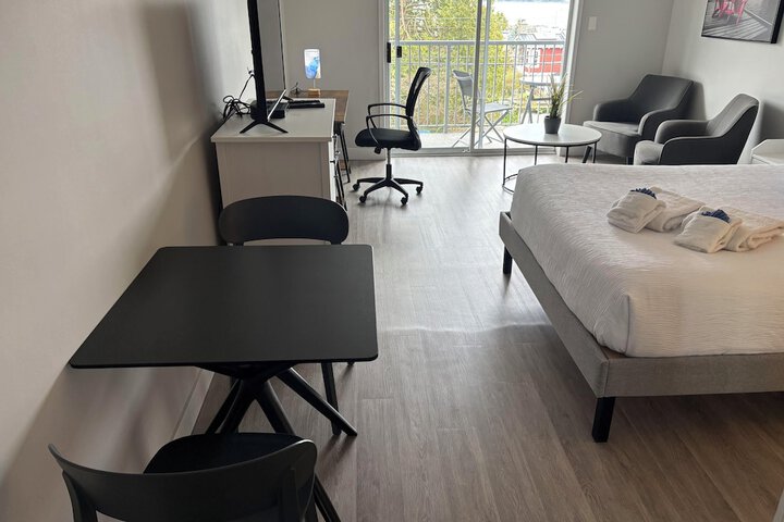 Room 19 of 48