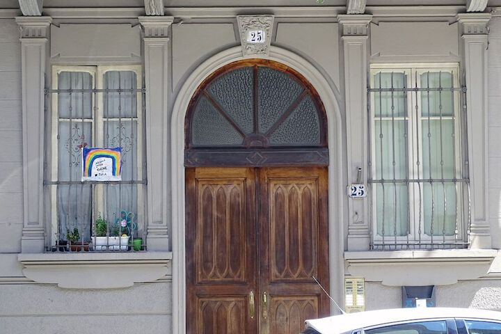 Photo 1