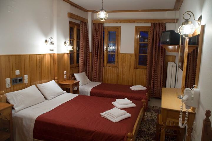 Room 5 of 38