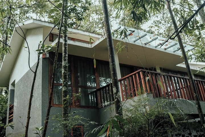 Room 25 of 138