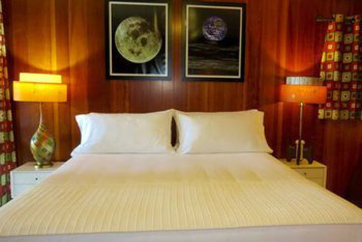 Room 22 of 42