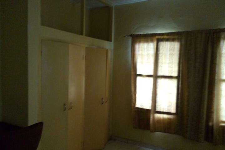 Room 11 of 22