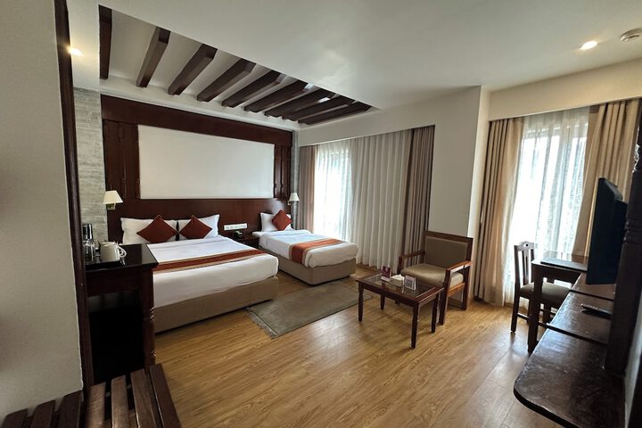 Room 32 of 85