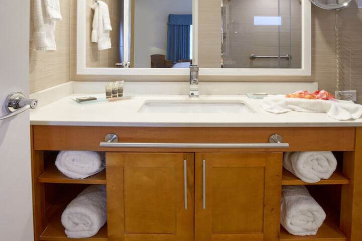 Clean Restrooms