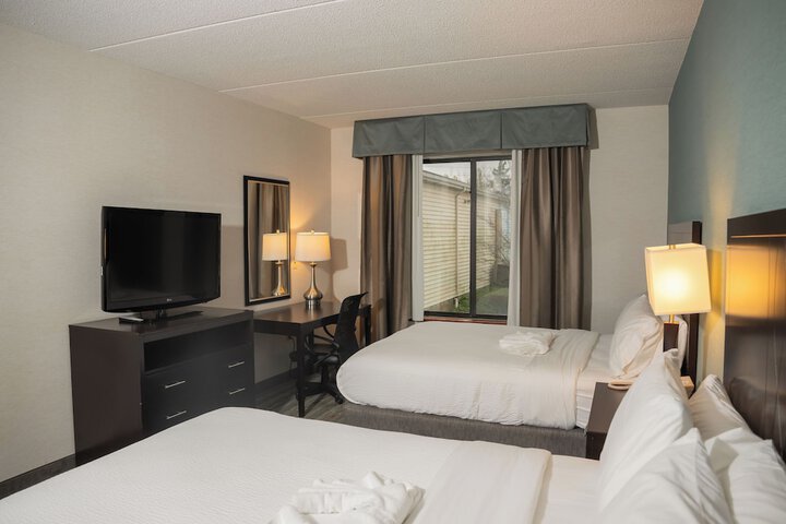 1 King Bed Suite (20 of 23)