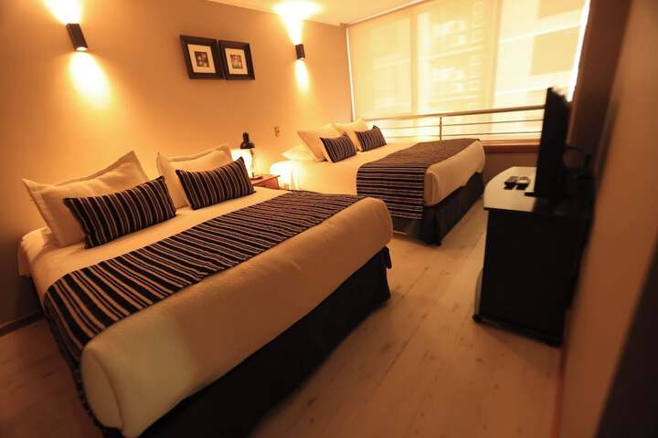Room 11 of 28