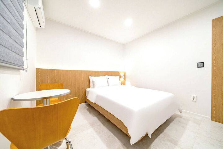 Room 6 of 41