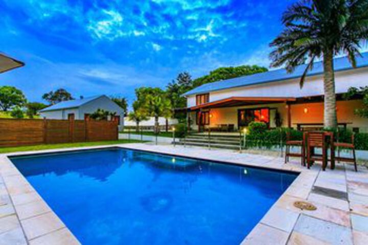Pool 17 of 21
