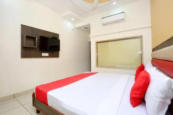 Room 3 of 14