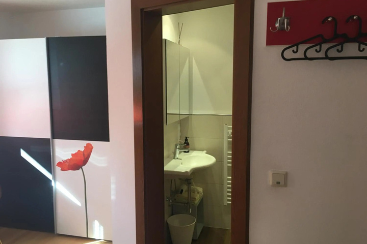 Room 7 of 21