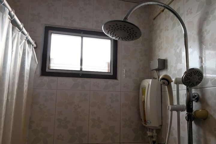 Room 28 of 50
