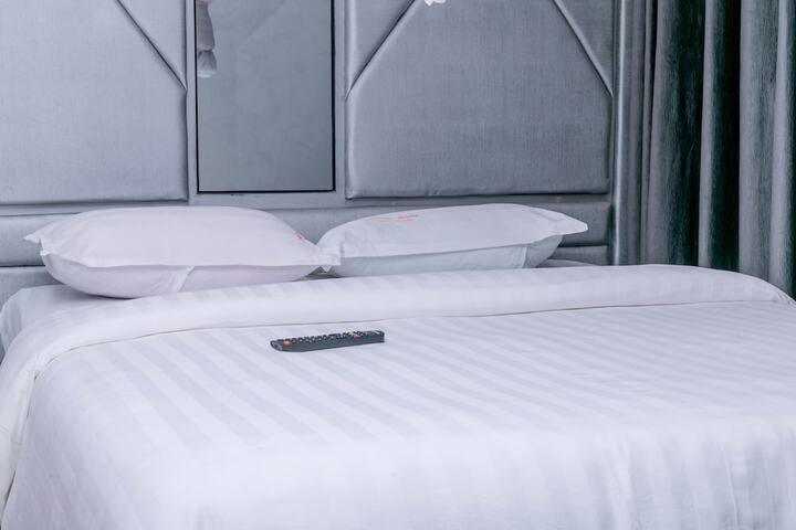 Room 2 of 15