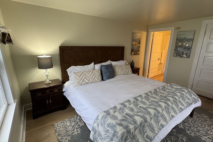 Room 38 of 182