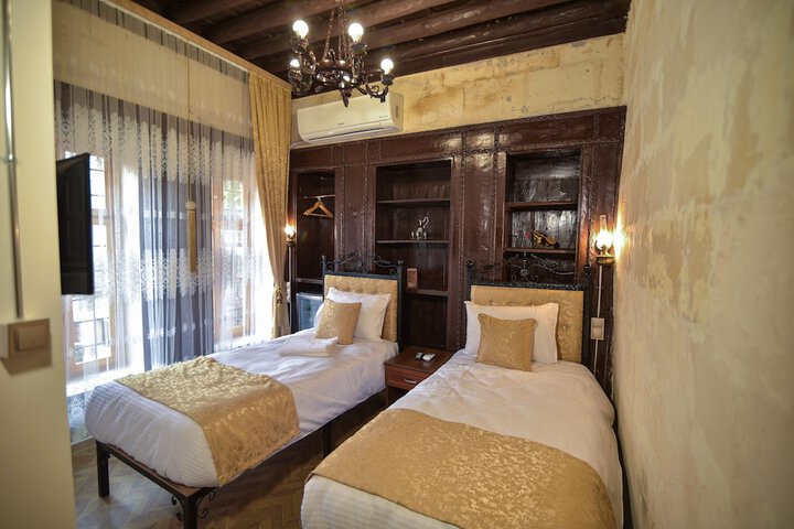 Room 3 of 51