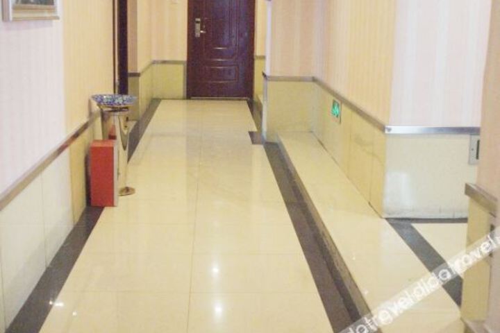 Hotel Interior 14 of 32