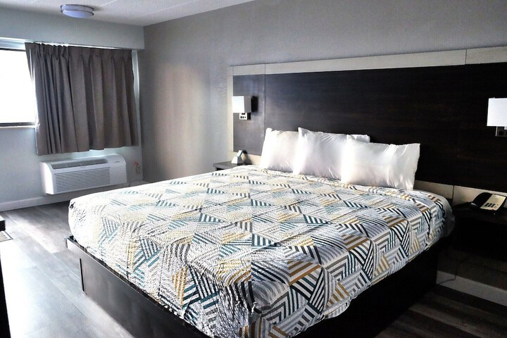 Room 21 of 46