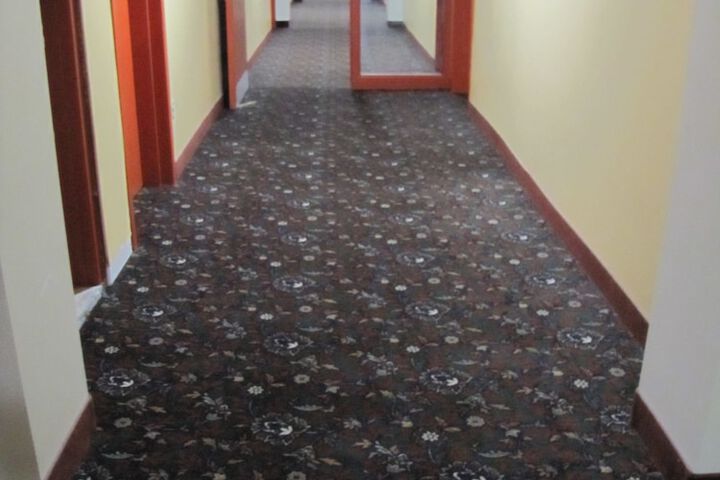 Ballroom/Hall 91 of 103