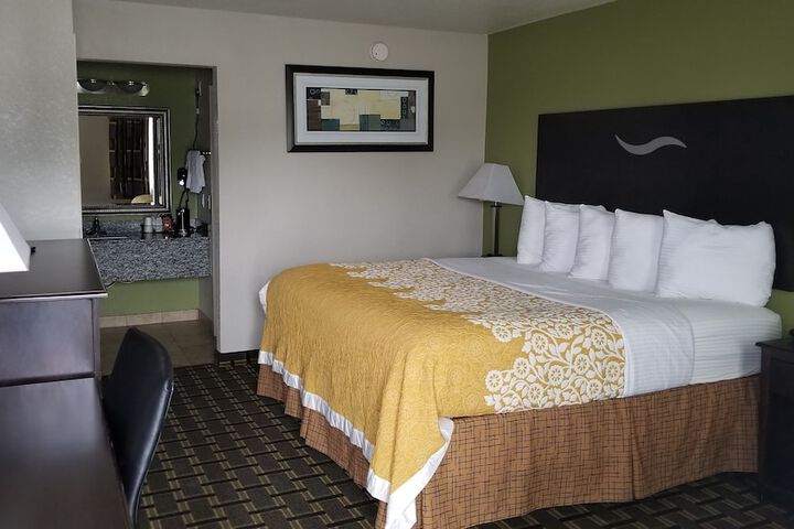 1 King Bed (1 of 2)
