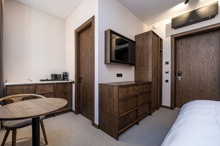 Room 36 of 158