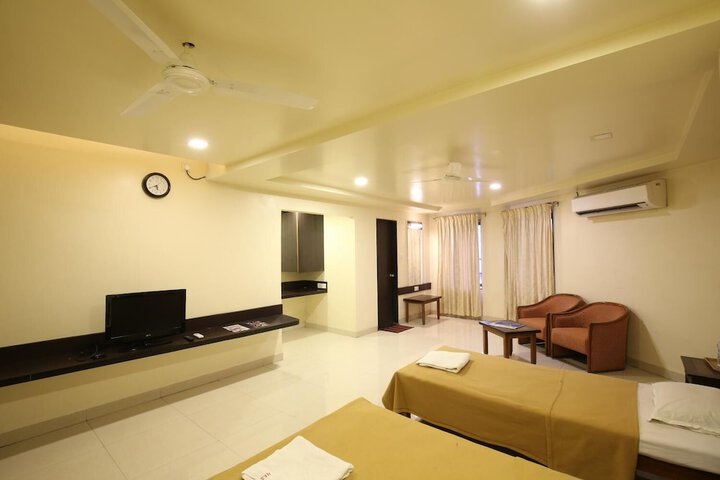 Room 9 of 46