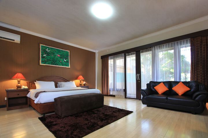 Room 14 of 172
