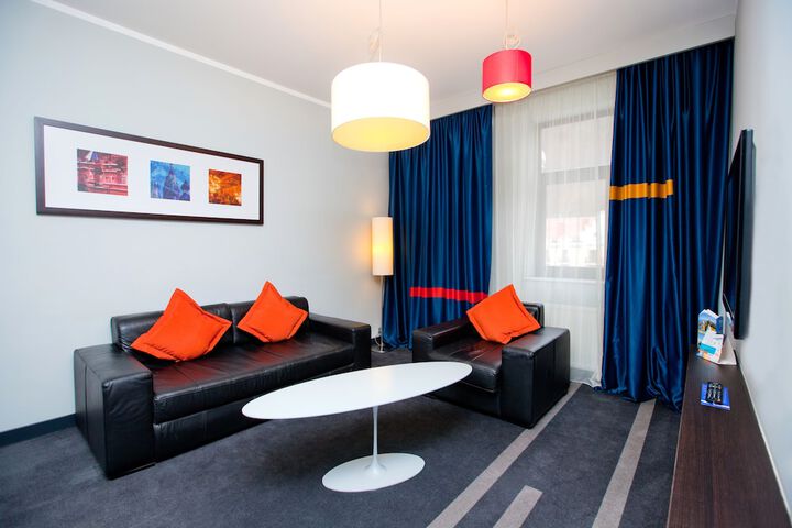 Room 49 of 140