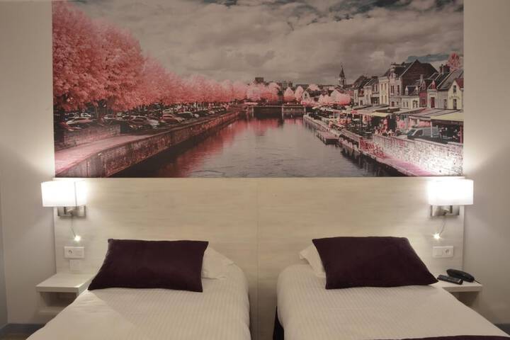 Room 21 of 62